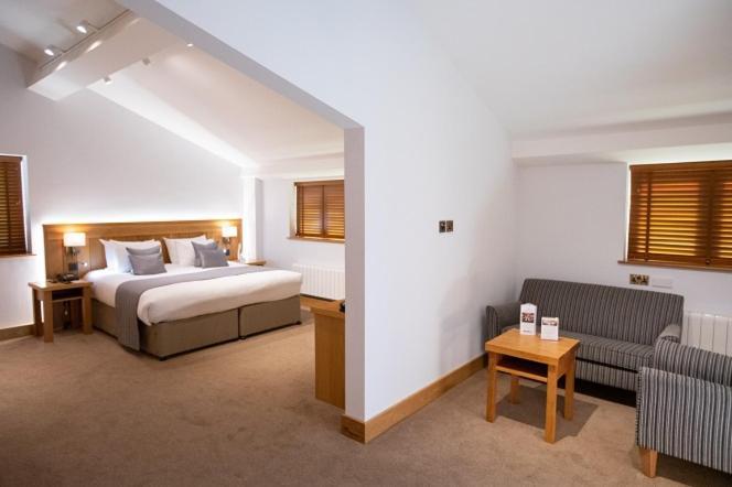 Tewinbury Farm Hotel Εξωτερικό φωτογραφία
