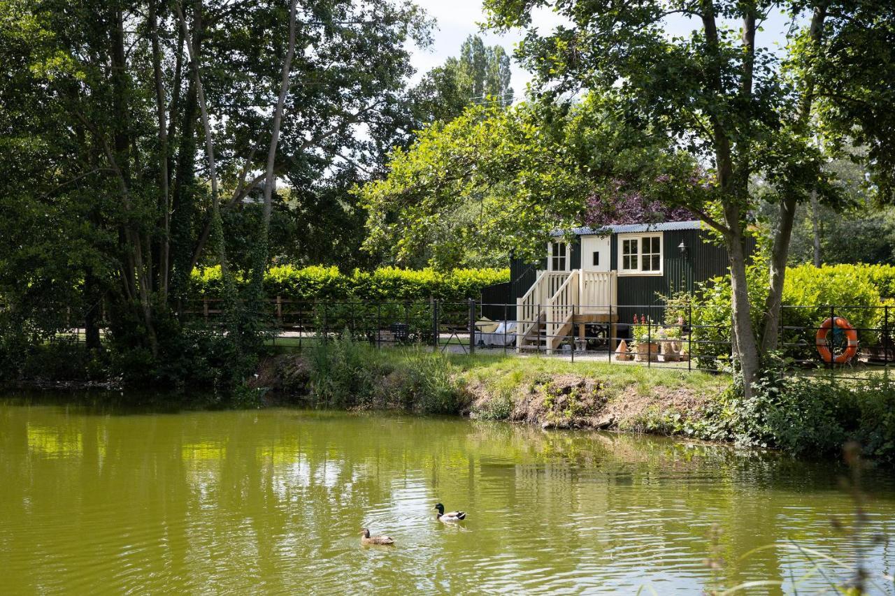 Tewinbury Farm Hotel Εξωτερικό φωτογραφία