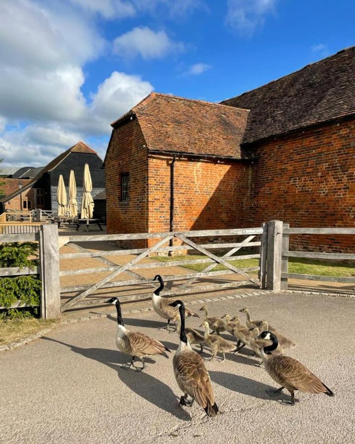 Tewinbury Farm Hotel Εξωτερικό φωτογραφία