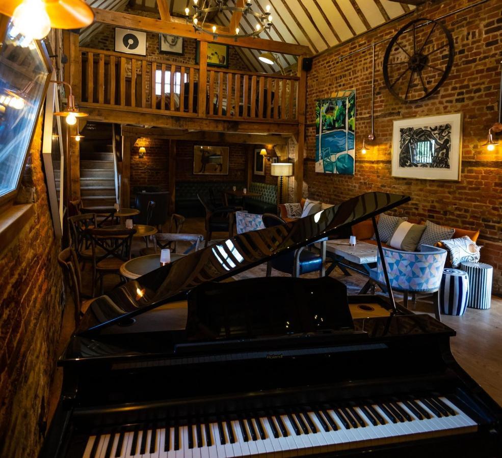 Tewinbury Farm Hotel Εξωτερικό φωτογραφία