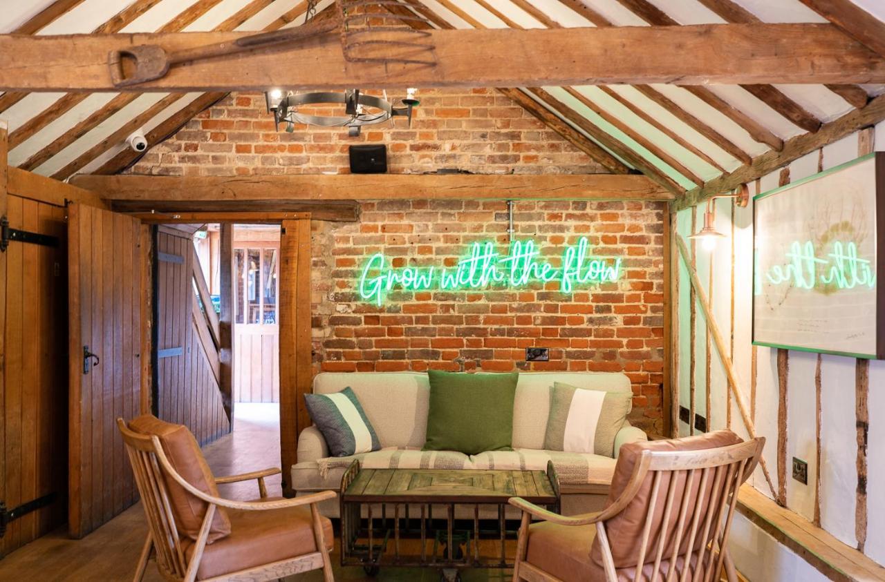 Tewinbury Farm Hotel Εξωτερικό φωτογραφία
