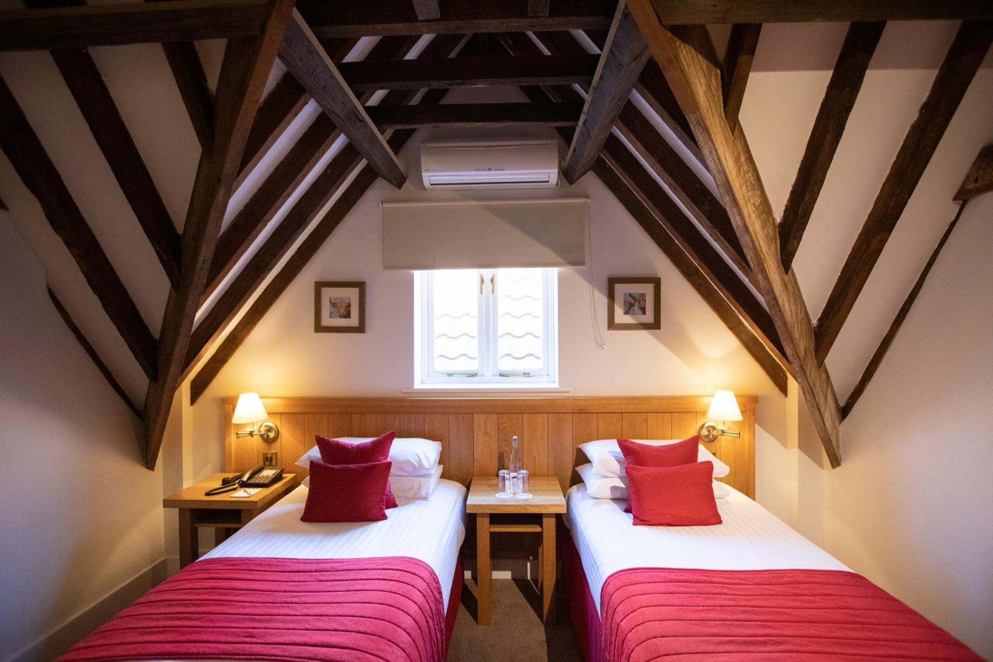 Tewinbury Farm Hotel Δωμάτιο φωτογραφία