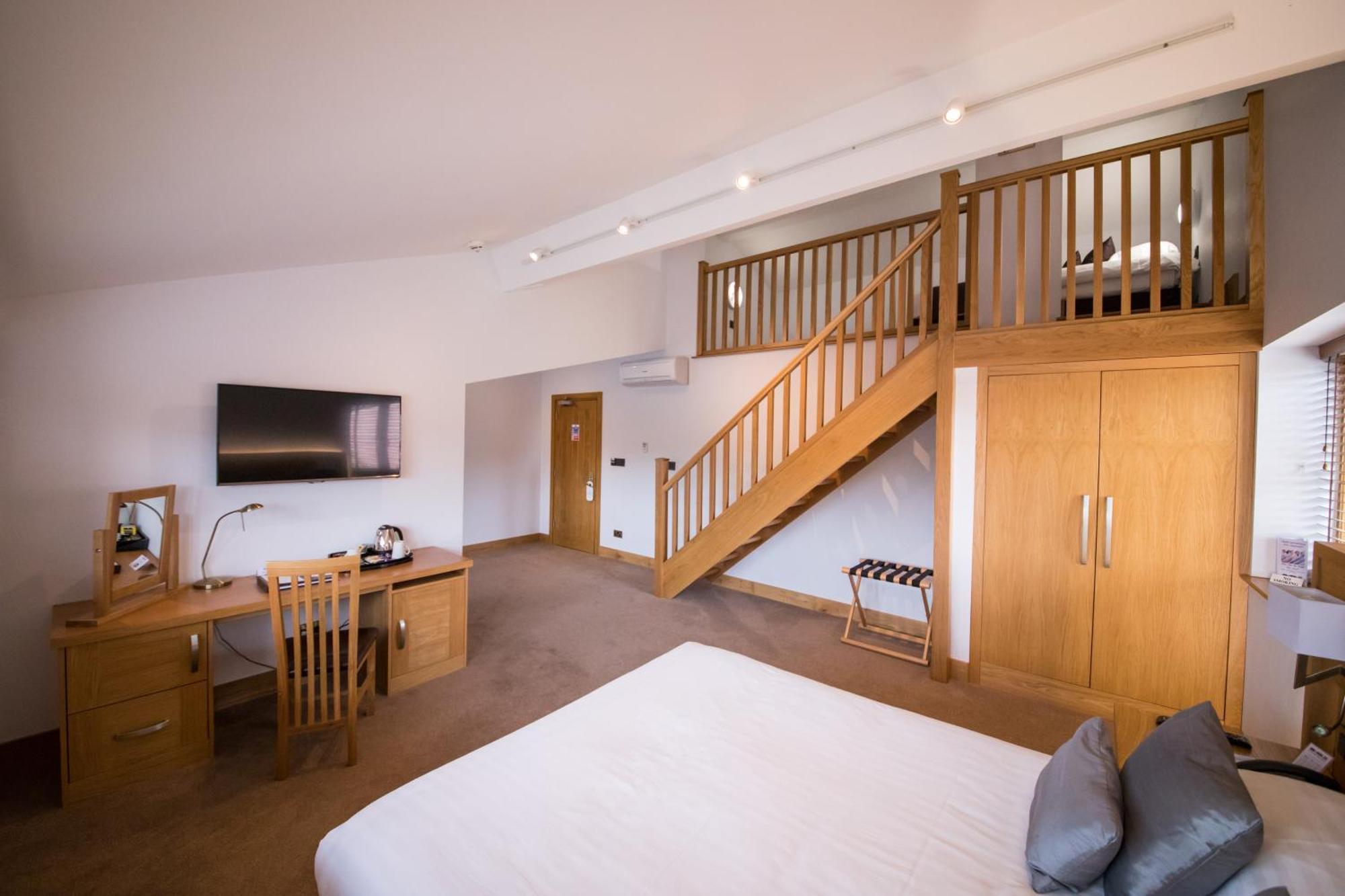 Tewinbury Farm Hotel Δωμάτιο φωτογραφία